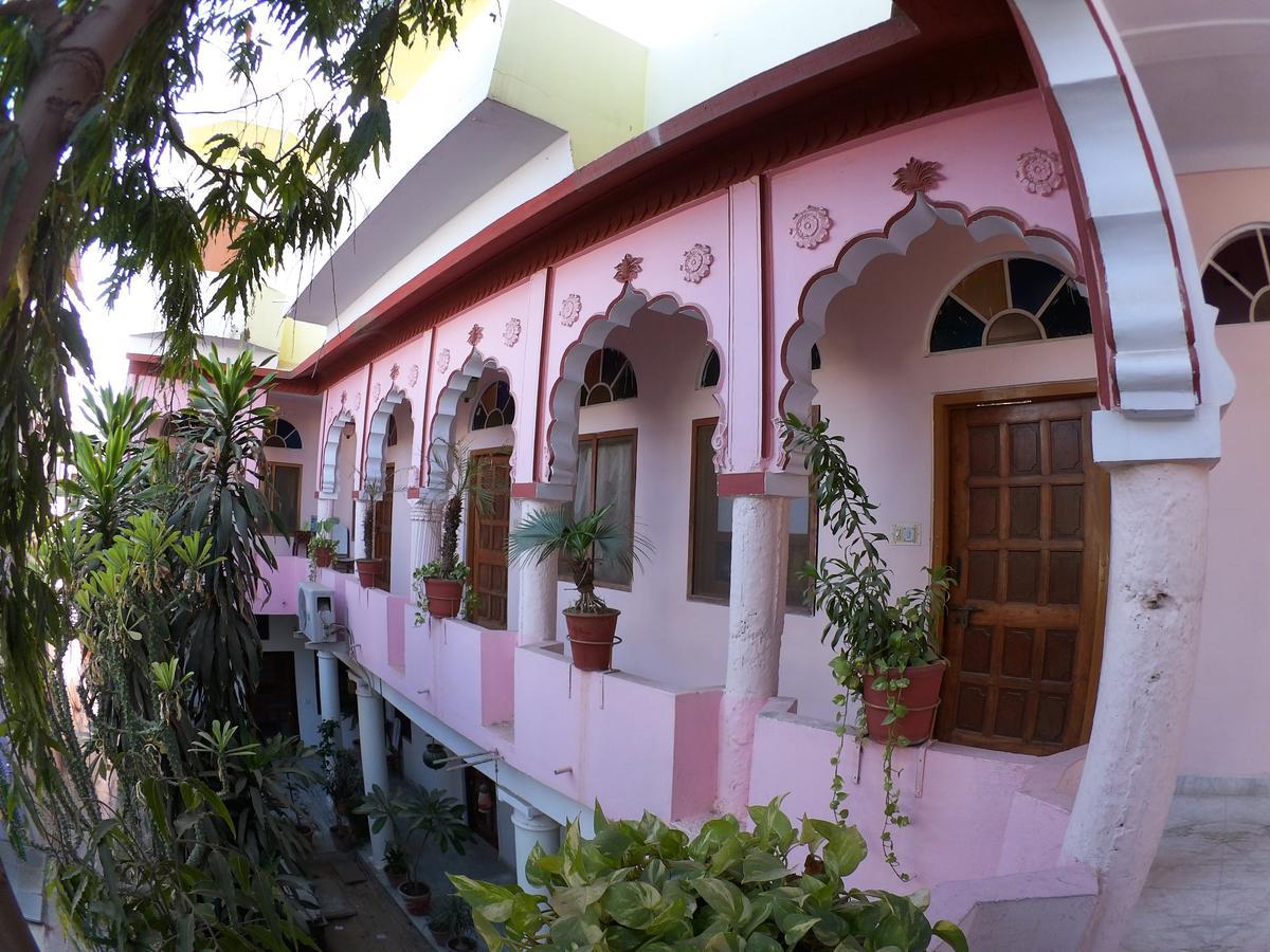 Aroma Hotel Pushkar Exterior foto